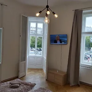 https://lovely-new-2-bedroom-near-hannovamarkt.vienna-besthotels.com